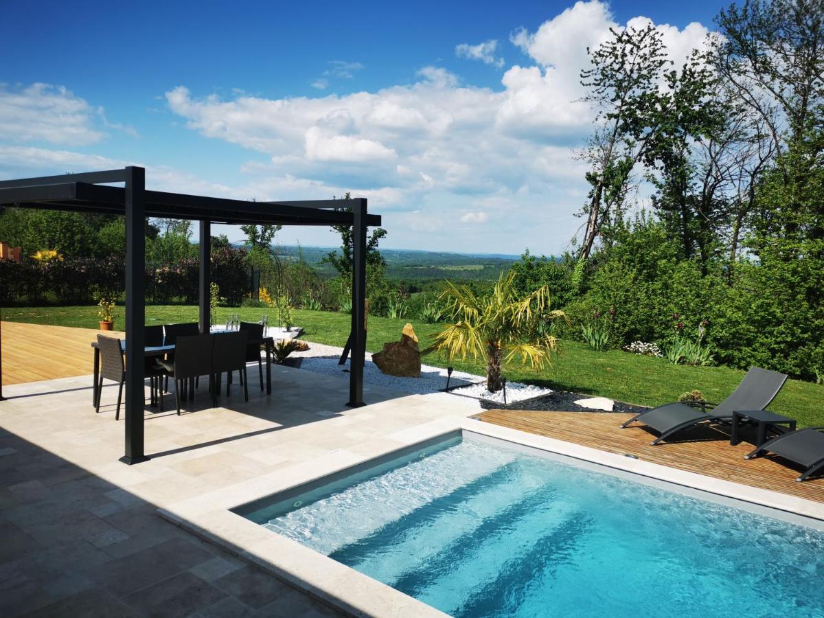 Notre Bastide Maison et table d'hôtes sur réservation, PISCINE et JACUZZI Acomodação com café da manhã Marcillac-Saint-Quentin Exterior foto