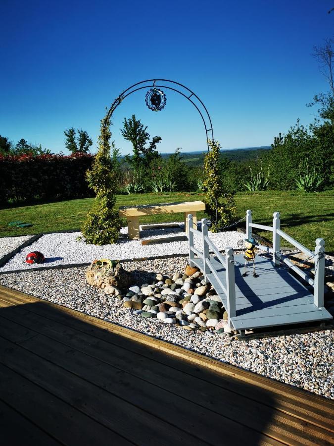 Notre Bastide Maison et table d'hôtes sur réservation, PISCINE et JACUZZI Acomodação com café da manhã Marcillac-Saint-Quentin Exterior foto