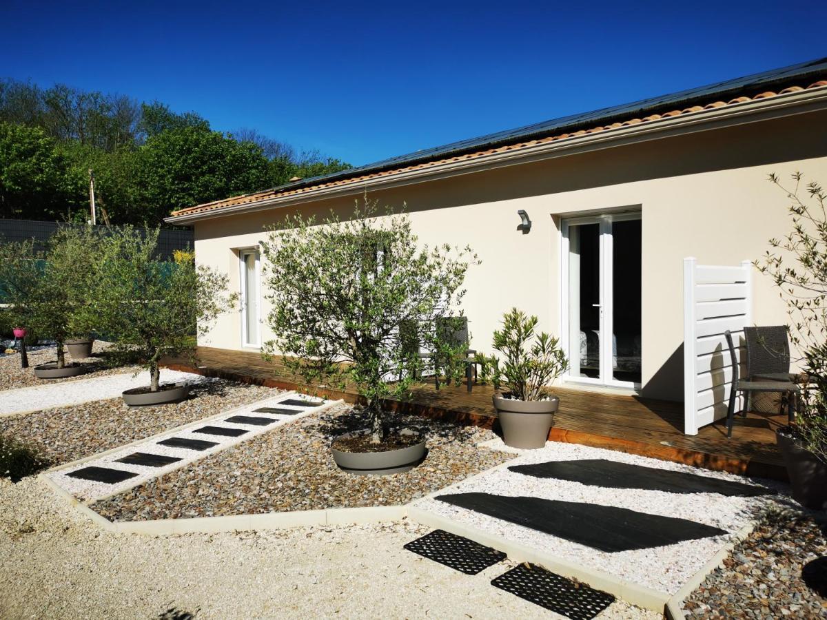 Notre Bastide Maison et table d'hôtes sur réservation, PISCINE et JACUZZI Acomodação com café da manhã Marcillac-Saint-Quentin Exterior foto