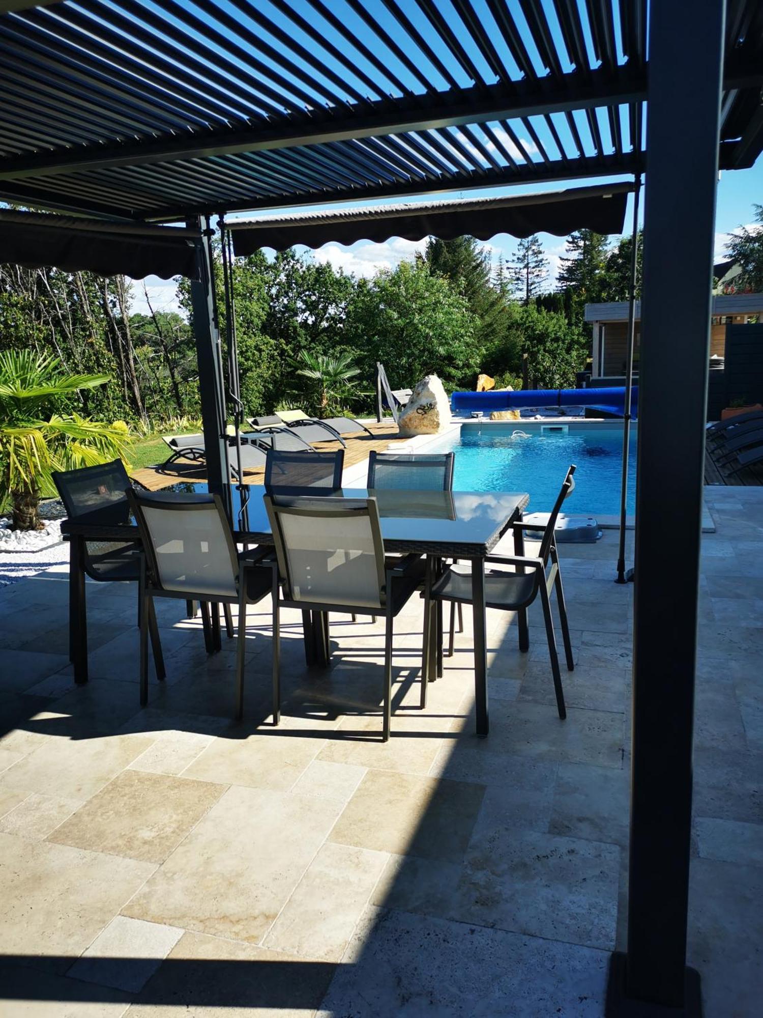 Notre Bastide Maison et table d'hôtes sur réservation, PISCINE et JACUZZI Acomodação com café da manhã Marcillac-Saint-Quentin Exterior foto