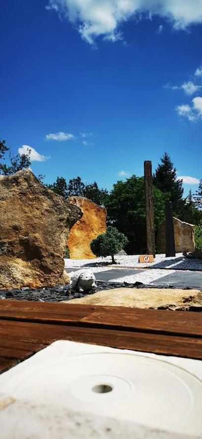 Notre Bastide Maison et table d'hôtes sur réservation, PISCINE et JACUZZI Acomodação com café da manhã Marcillac-Saint-Quentin Exterior foto